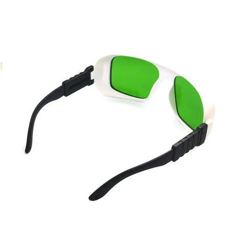 Kickass Red Laser Safety Glasses Shielding Eyes From 650Nm 808Nm 980Nm Beams Featuring Od2 Plus And Od5 Plus Optical Density clear wraparound design with green lenses