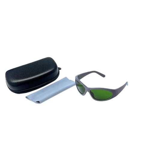 Broad Band Infrared Laser Safety Glasses Selected By Telecom Pros For 800 To 1700NM Projects with case and cleaning cloth.