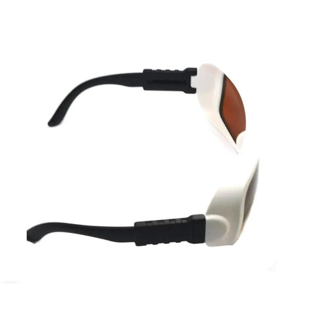 Side view of Heavy Duty Infrared Laser Safety Glasses Blocking 532 Nm And 1064 Nm Waves With Rock Solid Optical Density Rating.