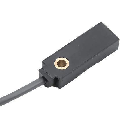 Inductive Proximity Sensor Switch 3 Wire DC IP67 PNP NO Flat Type With Fast Response High Sensitivity Durable ABS Housing