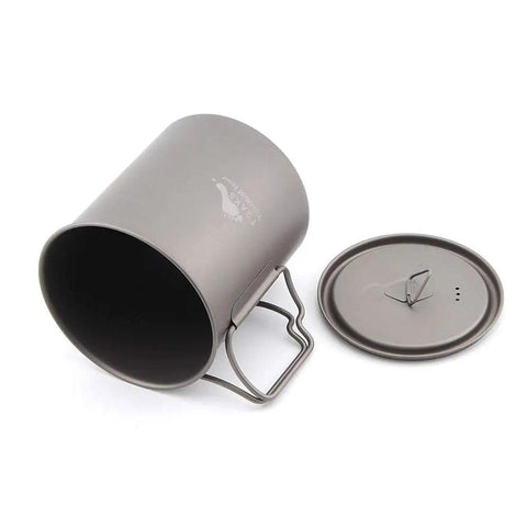 Ultralight Titanium 750ml camp pot with lid for solo hikes, bikepacking, and minimalist backpacking, perfect for boiling water, open lid view