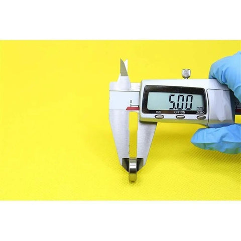 Measuring 5mm with calipers on Heavy Duty Hybrid Ceramic Bearings 8x16x5mm Abec-1 for motor spindles.
