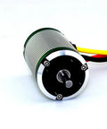 1400Kv 4074 Brushless RC Motor With CNC Aluminum Anodized Shell And Pure Copper Windings For One Eighth Scale On Road Drift Buggy, showcasing silver and green body with wires.