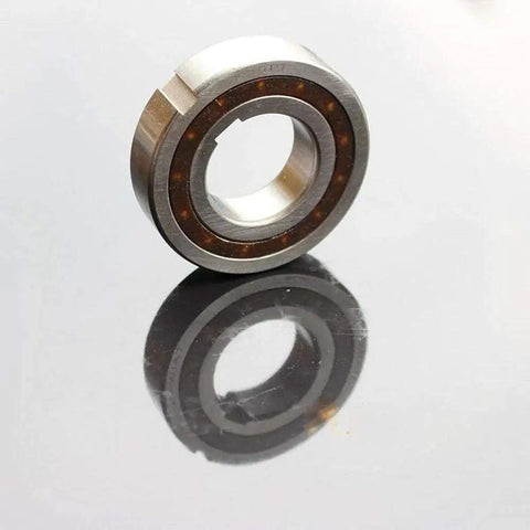 Built Tough CSK12PP One Way Clutch Bearing With Internal And External Keyway 12X32X10Mm on reflective surface