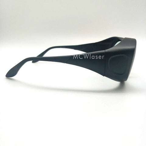 Laser Safety Glasses 980 To 2500Nm Absorption Block Glare And Sparks side view showing sturdy black polycarbonate frame.