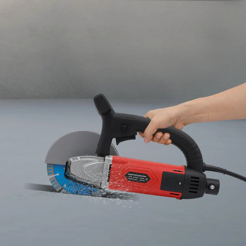 Professional 3000W Corded Circular Saw With Pure Copper Motor And 7000 RPM Water Cooled Wet Dry Cutting Machine in use with water spray.