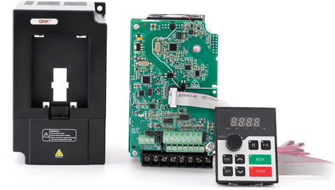 2.2kW 380V VFD Inverter Drive For Single To 3 Phase CNC Spindle Motor, 0 To 2000 Hz PWM Control, 5A Output components view