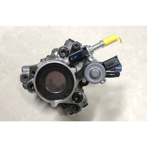 High Output Fuel Injection Pump A2C59517045 5WS40694 For Ford Transit MK8 Citroen, durable metal construction with connections.