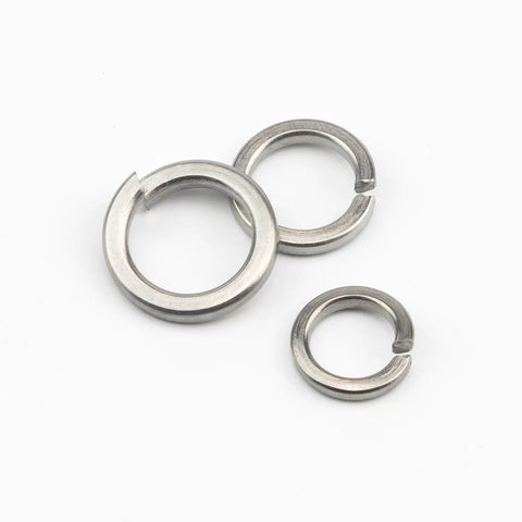 Roughneck 304 Stainless Steel Spring Lock Washer Assortment Kit Keeps 600 Heavy Duty Split Lock Washers, M2 to M12 sizes.