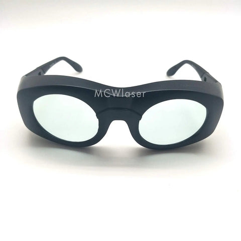 Laser Safety Glasses 980 To 2500Nm Absorption Block Glare And Sparks crafted for clinics, featuring sturdy black polycarbonate frame.