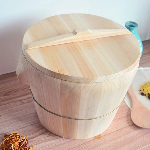 Top-Shelf Wooden Rice Steamer Bucket With Secure Lid And Sturdy Handle, Pull-Out Bottom For Easy As Pie Cleanup, Zero Odor Natural Wood Steam Pot, Smooth Polished Finish, Hacks Your Meal Prep Game - view of lid on bucket.