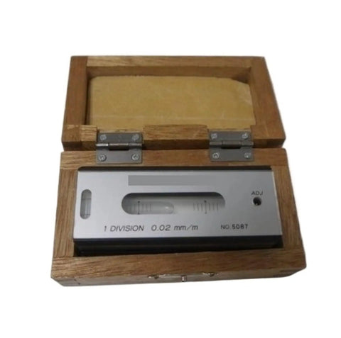 Pro Grade Spirit Level With Clear Bubble Vials For Rock Solid Alignment Heavy Duty Steel Frame Go To Measuring Tool For Contractors Renovations And Daily Job Site Hustle AD301 in wooden box.