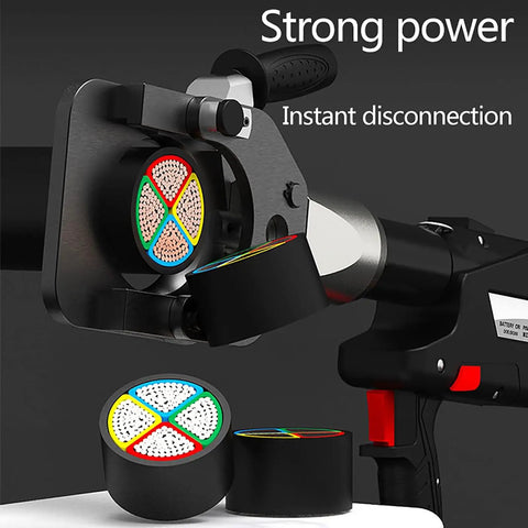 Beast Of A Battery Powered Cable Cutter With 120KN Cut Force And LED Display For Overhead Lines close-up cutting demonstration