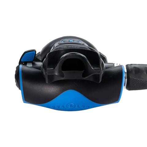 Front view of Leg3nd Dive Regulator With Auto Closure Device Protection, ergonomic mouthpiece and aqua flex hose connection