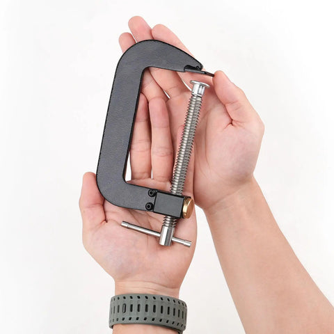 4 Inch Quick G Clamp With Metal Threaded Rod And Lightweight Alloy Parts For Grab-And-Go, Fast, Secure Woodworking Holds, 0-100mm Jaw Travel, Rapid Adjustment Design For DIY Projects And Small Shop Jobs held in hands