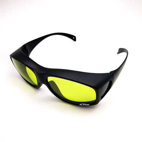 Heavy Duty Laser Safety Glasses Delivering Full Coverage Broad Spectrum Eye Protection For Uv To Far Infrared Range CE En207, black frame, yellow lenses.
