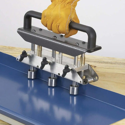 Three Station Sheet Metal Bender Roller For 0 To 90 Degree Bends, Works With 0.3-1.0mm Steel And Aluminum, in use