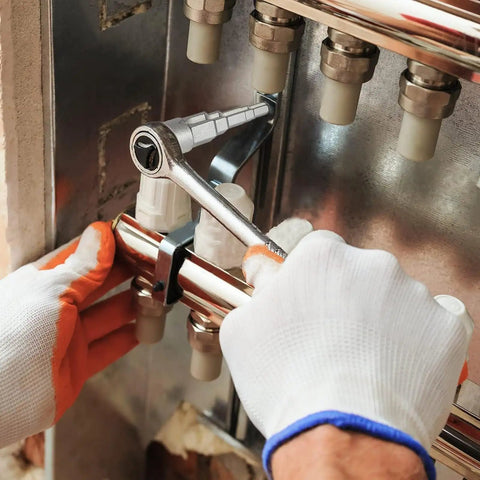 Using Heavy Duty Steel Radiator Wrench Socket With Stepped Multi Fitting Shape For Thermostatic Valves and Drain Pipes.