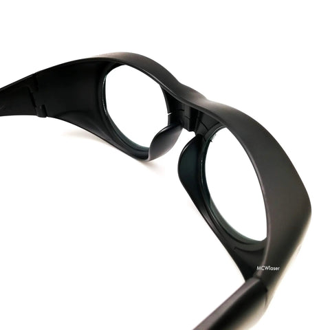 Laser Safety Glasses 980 To 2500Nm Absorption Block Glare And Sparks crafted for clinics, featuring side shields and lightweight design.
