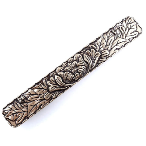 Premium Antique Brass Bridged Cabinet Pulls 2 Pack For Kitchen Drawers Featuring Knockout Retro Peony Design Solid Cast Hardware, close-up detail.