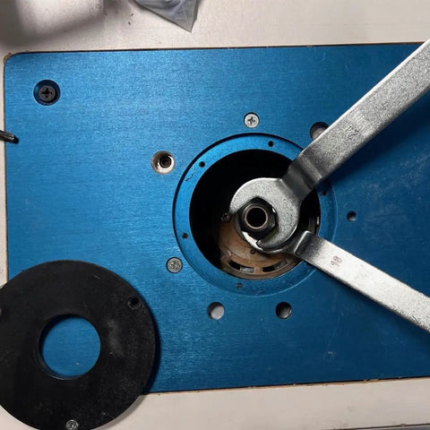 RA1152 Offset Wrenches For Quick Router Bit Changes showing 16mm and 24mm wrenches on a table-mounted router