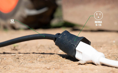 Beefy 12 Gauge Extension Cord For Farm And Workshop All Copper Wire Molded Plug cold weather rated outdoor use on dirt
