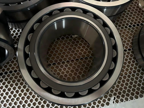 Pro Grade Spherical Roller Bearing 22207cc W33 35x72x23mm Self Aligning Heavy Duty Industrial Component viewed from above.