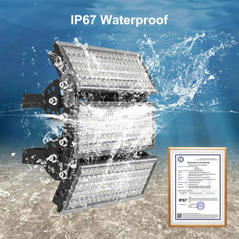 Heavy Duty 300W LED Stadium Lights 42000LM Outdoor Flood Lighting IP67 waterproof design showcased underwater.