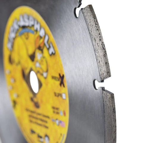 Side view of Kick Asphalt 7 Inch Diamond Blade With Segmented Design For Wet Or Dry Cutting Of Asphalt Green Concrete Masonry Block