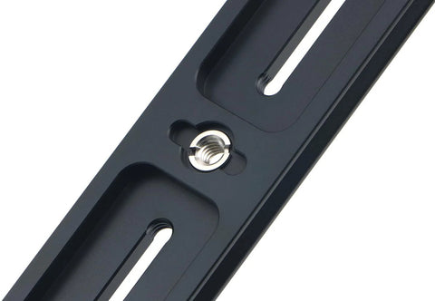 Close-up of PU350 350mm universal long quick release plate with dual dovetail slide rail and D ring screw for two cameras or flash setup.