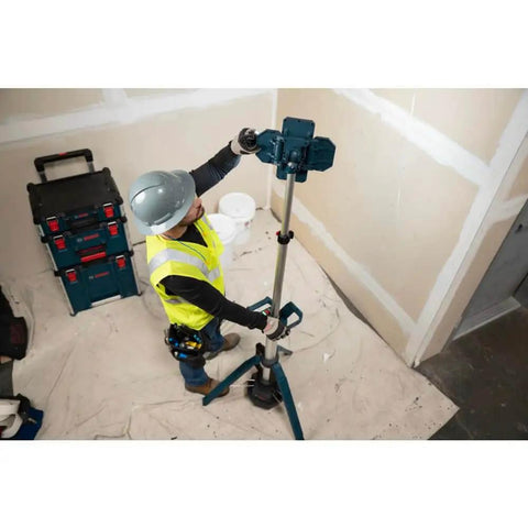 Powerful 5000 Lumen Cordless LED Tower Work Light With 87 Inch Telescoping Stand For Construction And Garage in use